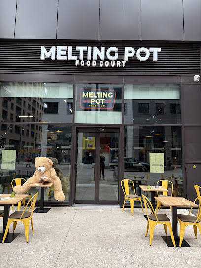 Melting Pot Food Court Restaurant à Bobigny