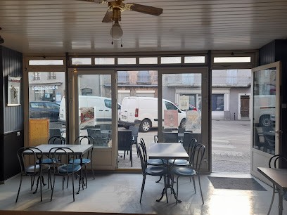 Cafe De La Halle, Restaurant à Langogne