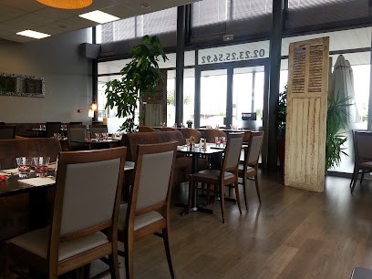 Le P'tit Fourneau, Restaurant à Liffré