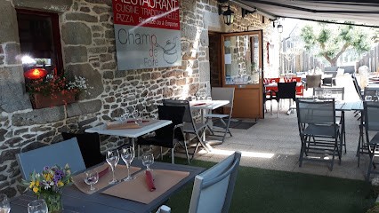 Restaurant Et Pizzeria Artisanale Le Champ De Foire, Restaurant à Pluneret