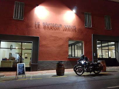 Le Brasseur Varois, Restaurant à Carcès