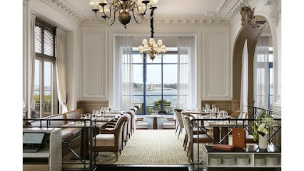 Le George V, Restaurant à Dinard