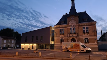 REGAL PIZZA, Restaurant à Juniville