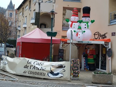 Le CAFE De L'ARCHE De Condrieu, Restaurant à Condrieu