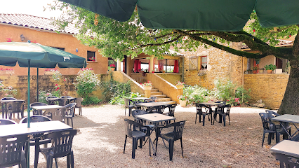 Auberge La Poule Au Pot Restaurant à Goujounac