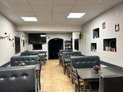 Chez Youne, Restaurant à Cuisery