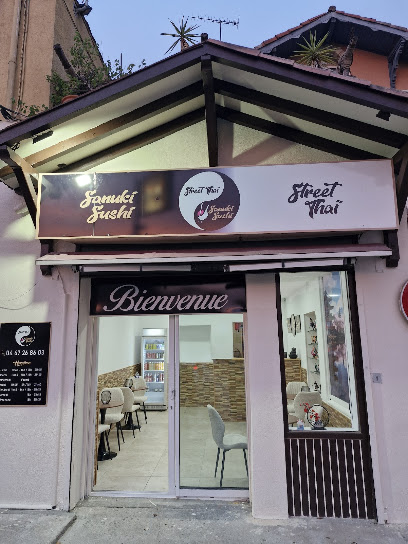 Sanuki Sushi & Street Thaï, Agde Restaurant à Agde