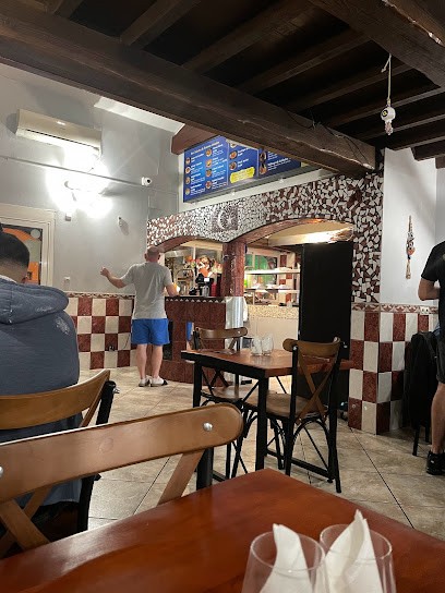 Istanbul, Restaurant à Port-de-Bouc