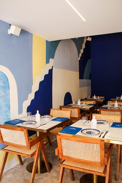 Fira Taverne Grecque Restaurant à Nice