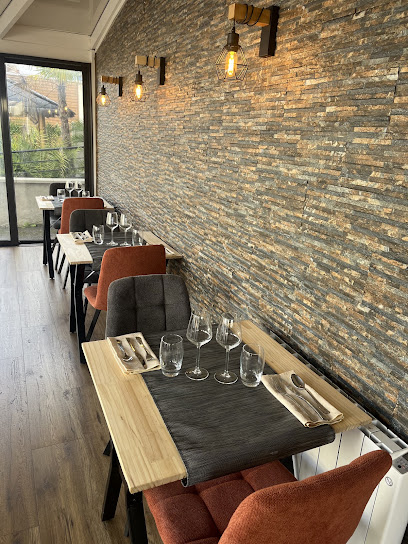 Fleur De Thym, Restaurant à Thaon-les-Vosges