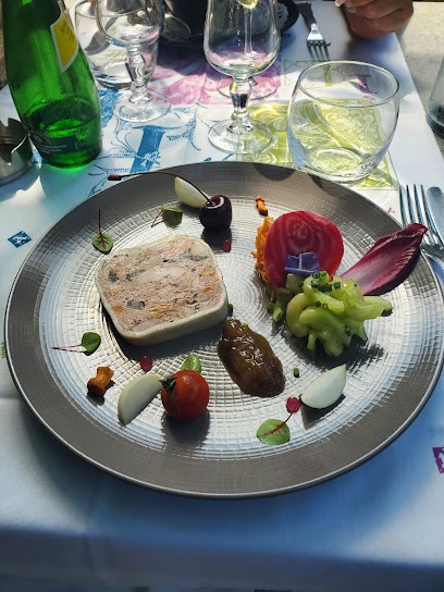 Restaurant @ Logis Hôtel Le Bellevue, Restaurant à Saint-Hippolyte