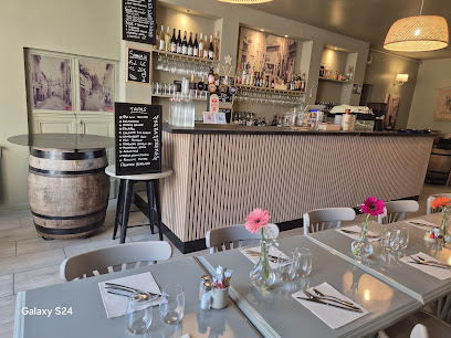La Bodega Du Chateau Restaurant à Étoile-sur-Rhône