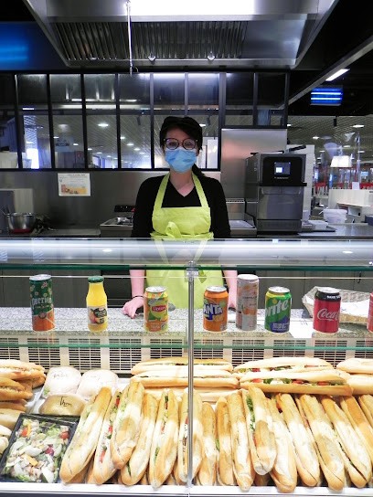 Cora Cafeteria, Restaurant à Cambrai