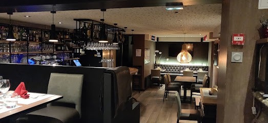 L'Odyssée, Restaurant au Palais