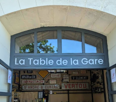 La Table De La Gare Restaurant à Clessé