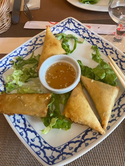 Chebra Khelifa, Restaurant à Vierzon