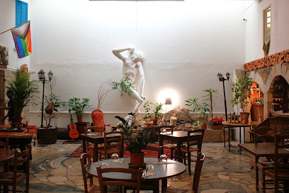 Chez Funda - Le Village Restaurant à Paris 12