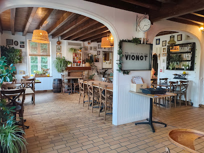 Maison Vionot Restaurant à Rezay