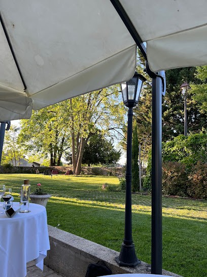 La Réserve Du Presbytère, Restaurant à Montagne