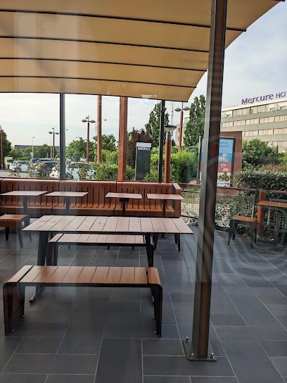 McDonald's, Restaurant à Genas