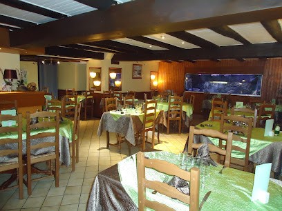 Le Tour Du Lac, Restaurant à Bief-des-Maisons