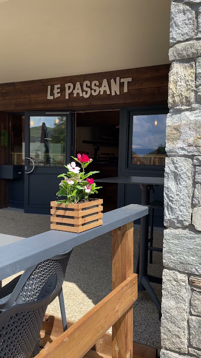 Le Passant Restaurant à Saint François Longchamp