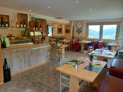 Les Bernards Restaurant à Praz-sur-Arly