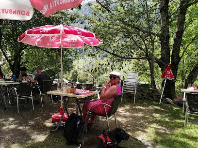 Le Mailh D'Astau, Restaurant à Oô