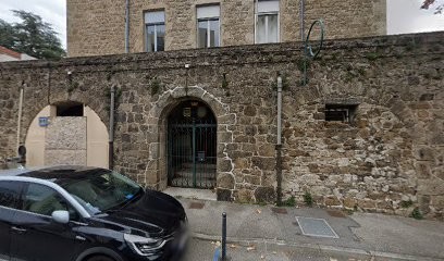 Le Platane ROUGE, Restaurant à Annonay