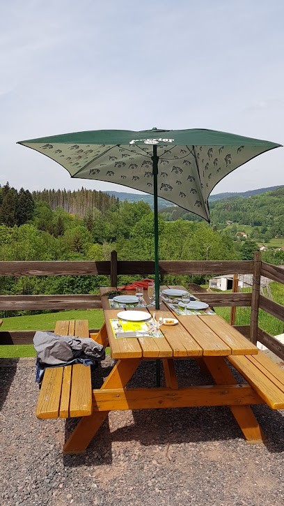 Ferme Auberge Des Grands Prés, Restaurant à Plainfaing