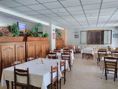 Hôtel-Restaurant Les Terrailles, Restaurant à Saint-Nazaire