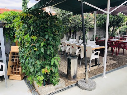 O Douro, Restaurant au Bourget