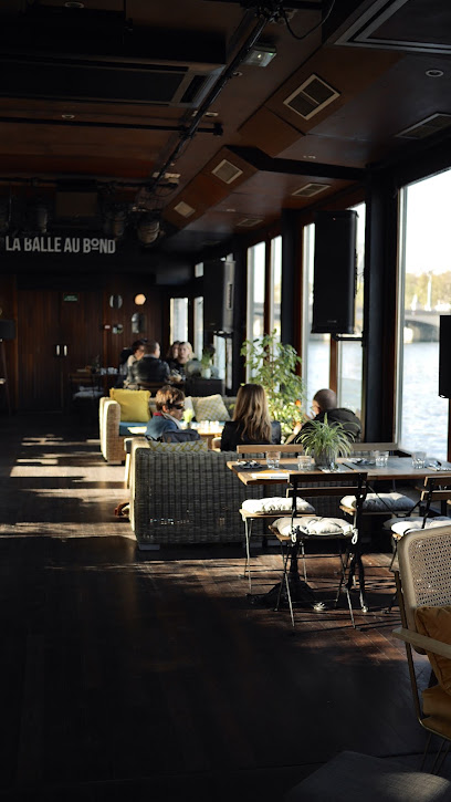 La Balle Au Bond - La Péniche Restaurant à Paris 06