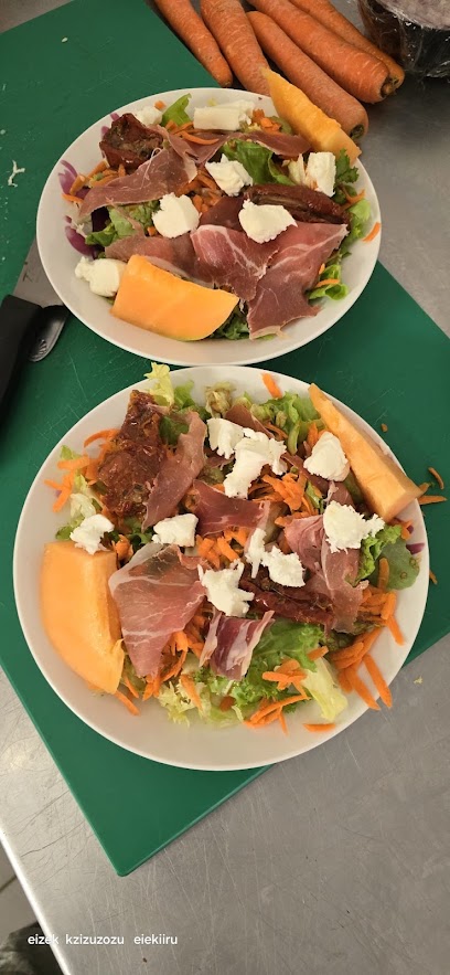 Mamie Frichti Restaurant aux Vans