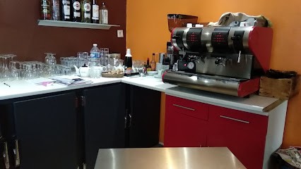 Le Carillon, Restaurant à Souvigné