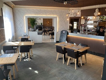 Au Soleil D'Or, Restaurant à Époye