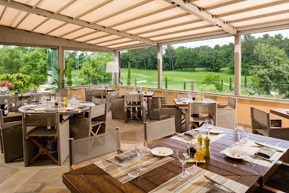 Les Caroubiers, Restaurant à Tourrettes