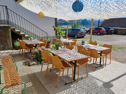 Bellevue du cantal, Restaurant à Saint-Cernin