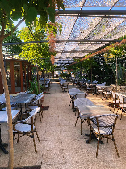 Dionysos Restaurant à Oletta