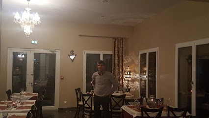 Saveurs et Douceurs Orientales, Restaurant à Deux Rivières