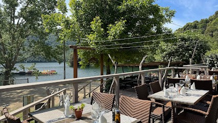 Paillotte A Fiuminala, Restaurant à Tolla