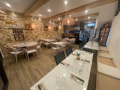 Les Vieux Couteaux Restaurant à Peynier