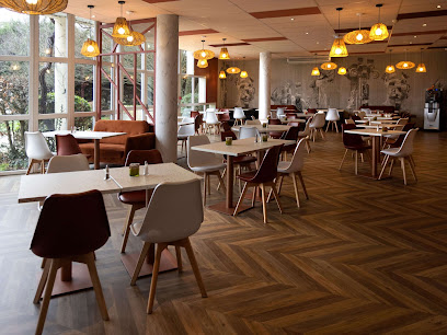 Le Chinon Restaurant à Chinon