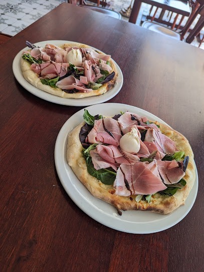 Louis, Restaurant à Pouillon