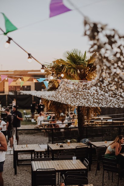 Morex Custom - House, Restaurant à Vezin-le-Coquet