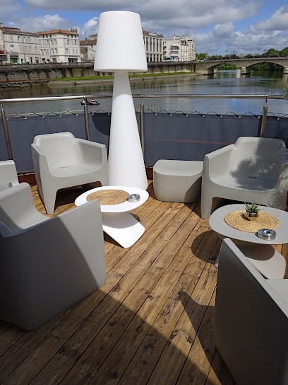 Le Batiâ, Restaurant à Saintes