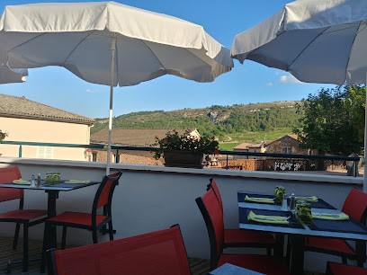 Auberge Des 2 Roches, Restaurant à Vergisson