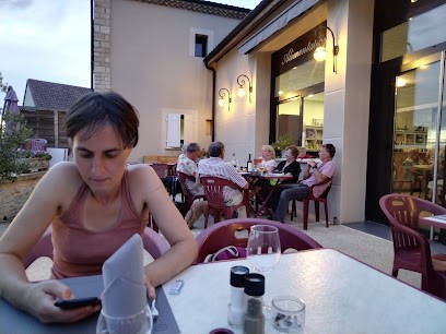 La petite table, Restaurant à Saint-Martial-de-Nabirat