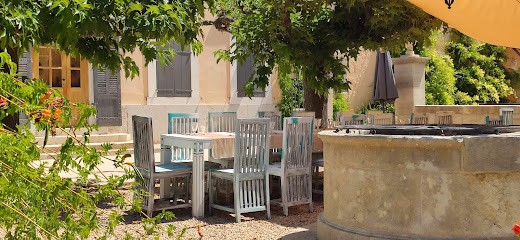 Lou Pebre, Restaurant à Tavernes