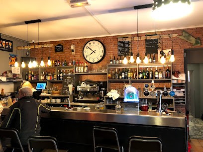 Ici Et Maintenant, Restaurant à Charleval